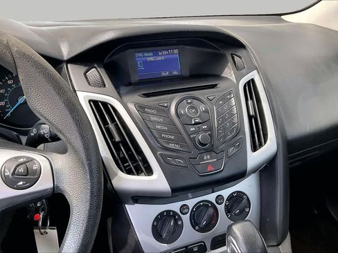 Used 2014 Ford Focus SE FWD image 7
