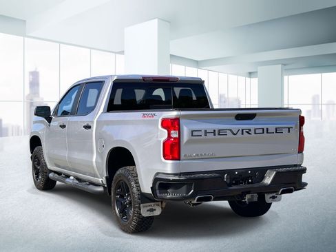 Used 2021 Chevrolet Silverado 1500 LT Trail Boss w/ Convenience Package II AWD/4WD image 3