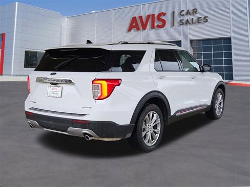 Used 2023 Ford Explorer Limited image 6