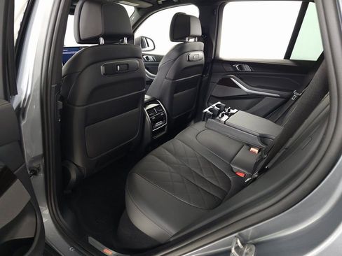 Used 2024 BMW X5 xDrive50e AWD/4WD image 39