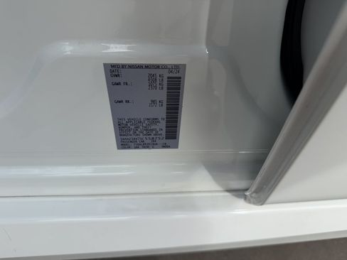 Used 2025 Nissan Leaf S FWD image 37