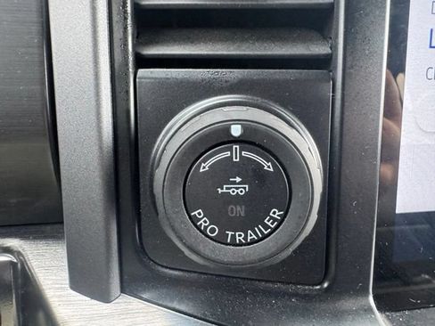 Used 2021 Ford F150 Lariat w/ Equipment Group 502A High AWD/4WD image 30