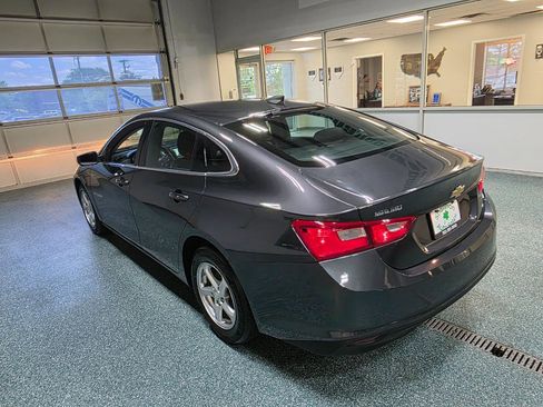 Used 2017 Chevrolet Malibu LS FWD image 8