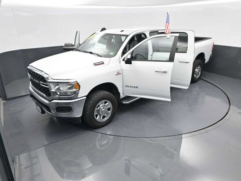 Used 2022 RAM 3500 Big Horn image 41