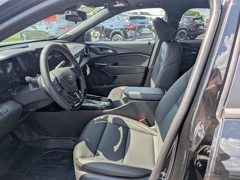 New 2026 Chevrolet Trax RS w/ Sunroof Package FWD image 13