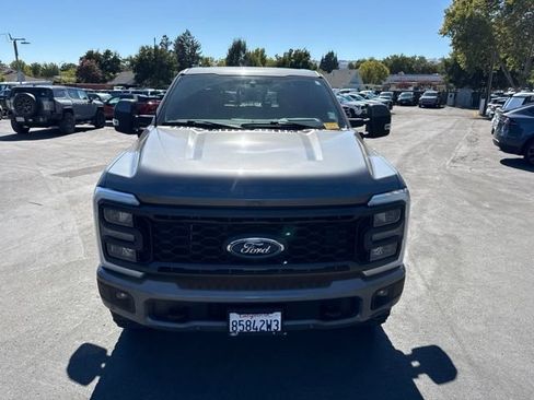 Used 2023 Ford F250 Lariat w/ Lariat Ultimate Package AWD/4WD image 4