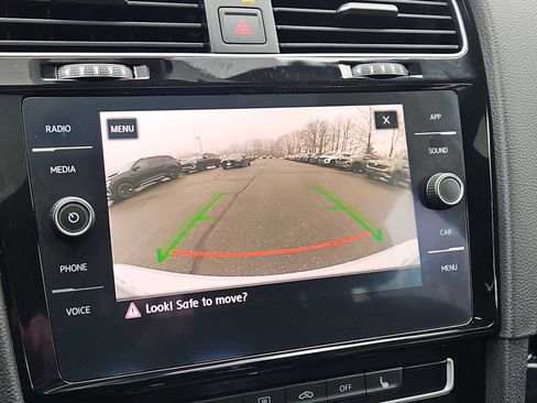 Certified 2020 Volkswagen GTI SE image 16