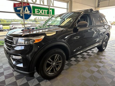 Used 2020 Ford Explorer XLT w/ Equipment Group 202A AWD/4WD image 3
