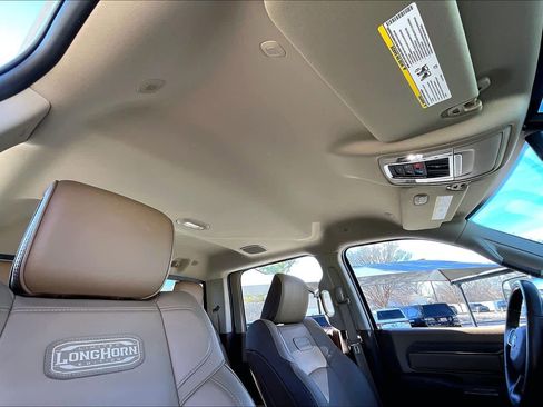 Used 2022 RAM 2500 Limited image 13