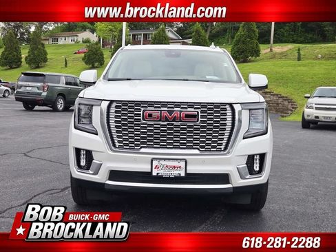 Used 2024 GMC Yukon Denali w/ Advanced Technology Package AWD/4WD image 8