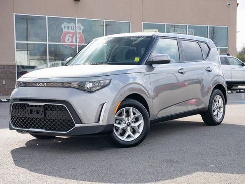 Used 2024 Kia Soul LX w/ Option Group 015 image 2