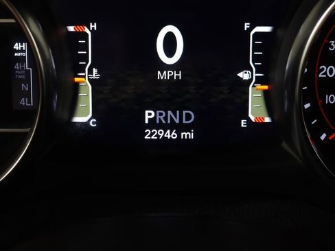 Used 2021 Jeep Wrangler Unlimited Rubicon w/ Xtreme Recon 35" Tire Package AWD/4WD image 22