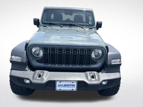 Used 2024 Jeep Wrangler Unlimited Sport AWD/4WD image 8