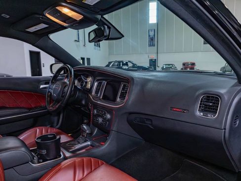 Used 2020 Dodge Charger Scat Pack RWD image 29