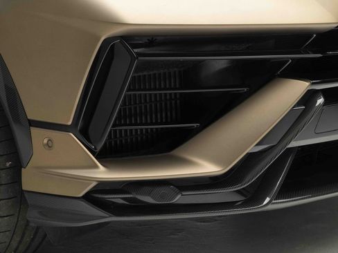 Used 2024 Lamborghini Urus Performante image 46