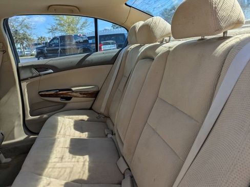 Used 2010 Honda Accord EX image 13