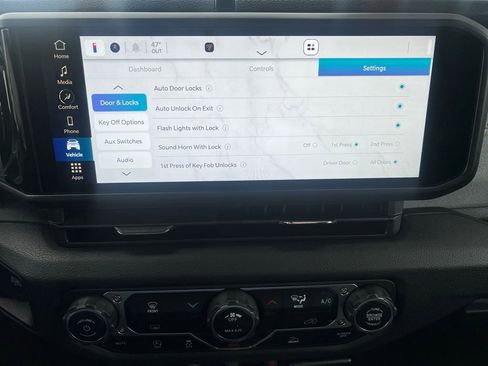 Used 2024 Jeep Wrangler Sport S AWD/4WD image 38