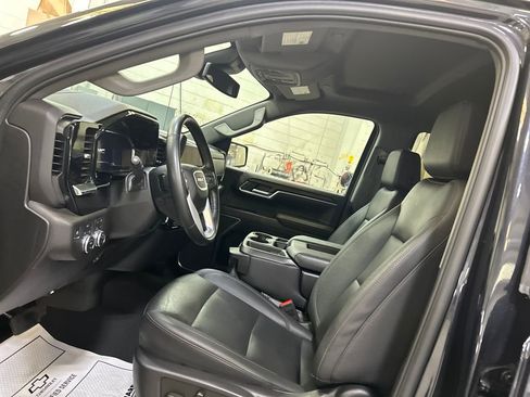 Used 2025 GMC Sierra 1500 SLT image 14