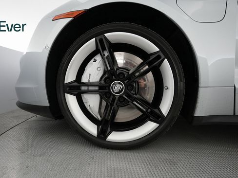 Used 2020 Porsche Taycan 4S image 20