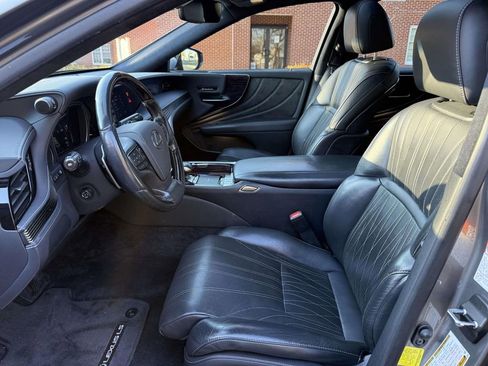 Used 2018 Lexus LS 500 AWD image 13