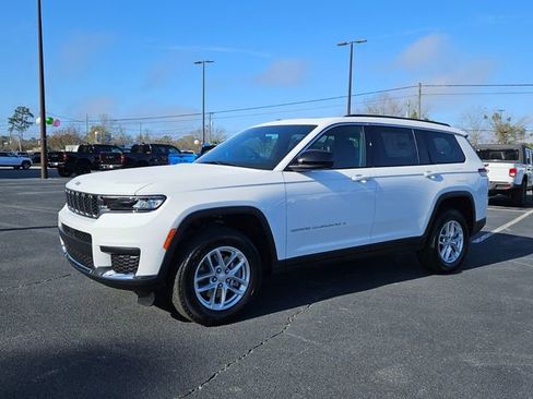 New 2026 Jeep Grand Cherokee L 4WD image 2