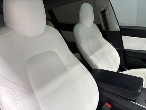 Used 2020 Tesla Model 3 Standard Range Plus RWD image 46