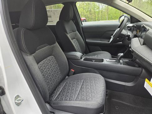 New 2026 Nissan Kicks SV w/ Cold Weather Package AWD/4WD image 12