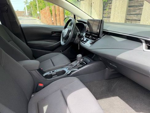 Used 2024 Toyota Corolla LE FWD image 18