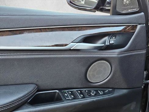 Used 2019 BMW X6 sDrive35i w/ M Sport Package image 8