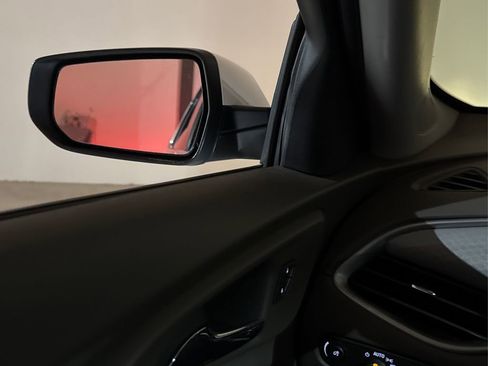 Used 2025 Chevrolet Malibu LT image 36