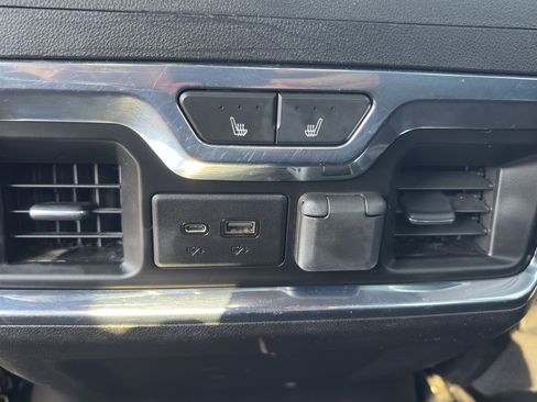 Used 2020 Chevrolet Silverado 3500 High Country AWD/4WD image 15