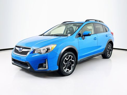 Used 2016 Subaru Crosstrek 2.0i Limited image 3
