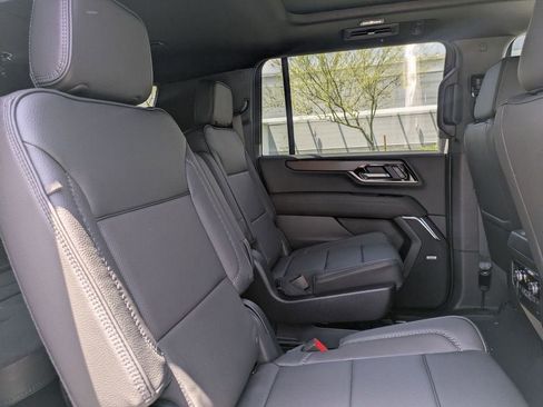 New 2026 GMC Yukon XL Denali w/ Sun & Power Step Package AWD/4WD image 11