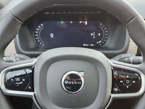 New 2026 Volvo XC90 B6 Plus w/ Protection Package Premier image 9