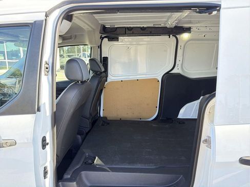 Used 2017 Ford Transit Connect XL image 19