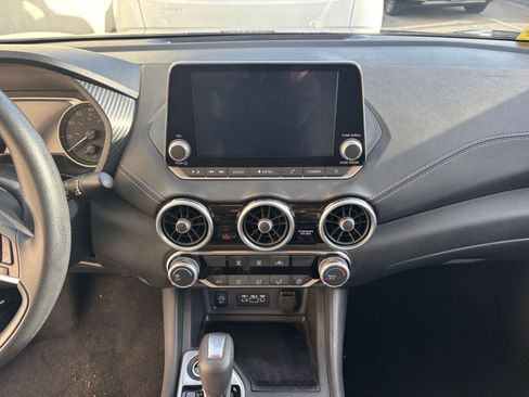 Used 2025 Nissan Sentra SV image 17