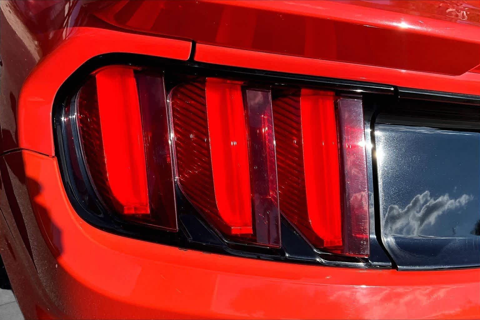 Used 2016 Ford Mustang Coupe w/ Equipment Group 051A RWD image 25
