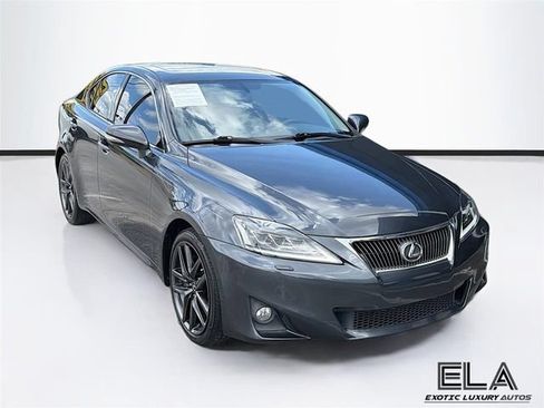 Used 2011 Lexus IS 350 w/ Premium Pkg Value Edition RWD image 2