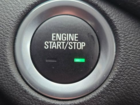 Used 2024 Chevrolet Equinox LT AWD/4WD image 32