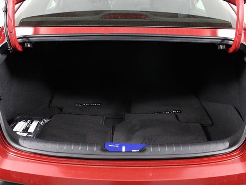 Certified 2025 Hyundai Elantra Sport image 16