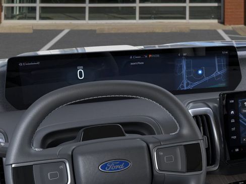 New 2026 Ford Expedition Platinum image 13