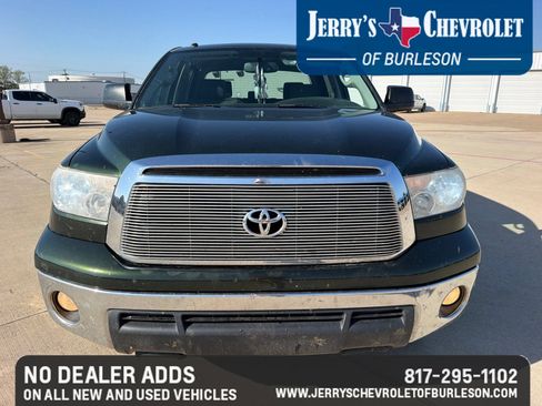 Used 2013 Toyota Tundra 2WD CrewMax w/ Tow Pkg image 2