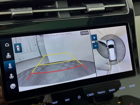 Certified 2022 Hyundai Tucson Limited image 12