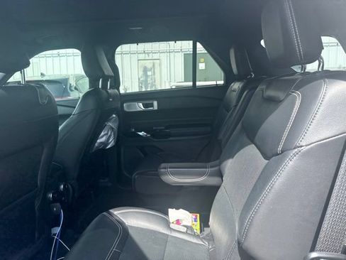 Used 2021 Ford Explorer ST w/ Equipment Group 401A AWD/4WD image 10