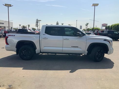 Used 2025 Toyota Tundra Limited w/ TRD Off-Road Package AWD/4WD image 9