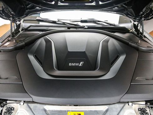 Certified 2023 BMW i4 eDrive35 w/ Premium Package RWD image 28