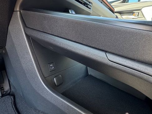 New 2026 Subaru Uncharted AWD image 27