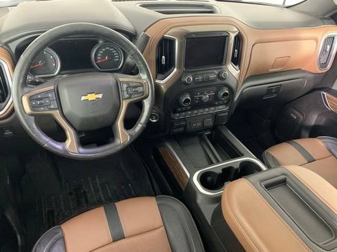 Used 2022 Chevrolet Silverado 2500 High Country w/ Z71 Off-Road Package AWD/4WD image 17