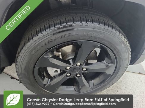 Used 2023 Jeep Grand Cherokee L Limited w/ Black Appearance Package AWD/4WD image 36