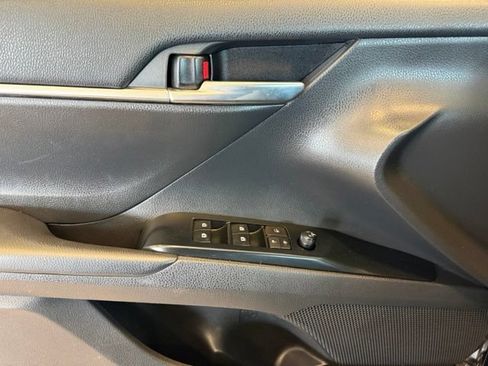 Used 2020 Toyota Camry LE w/ Convenience Package FWD image 20